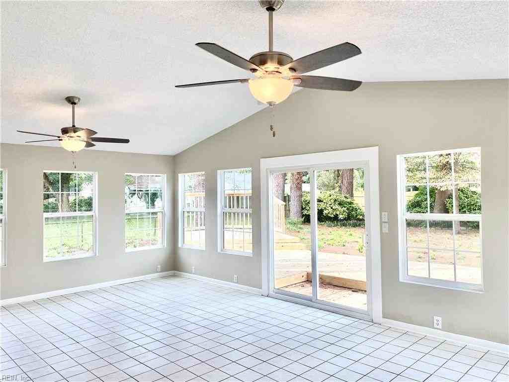 9408 Willow Ct - Photo 2 of 22