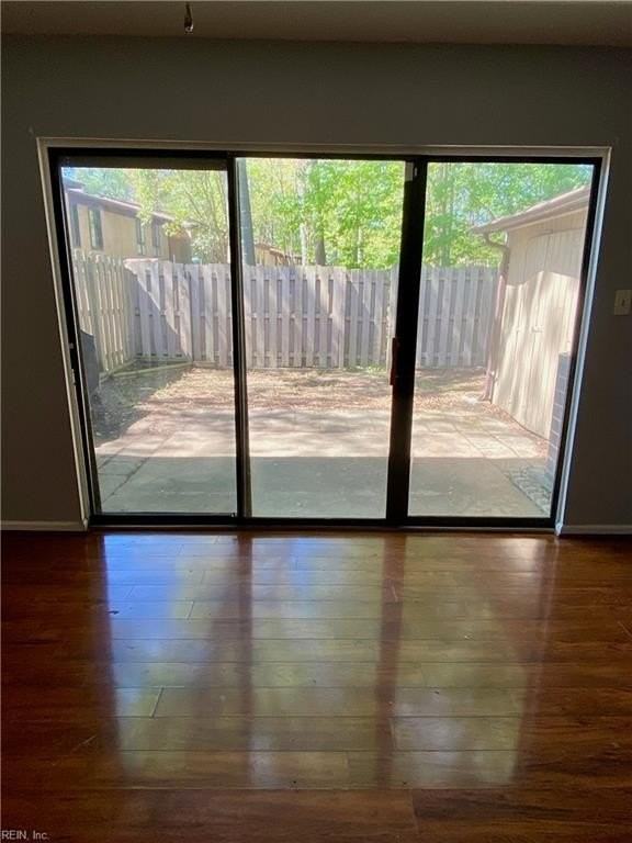 1049 Willow Green Dr - Photo 6 of 25