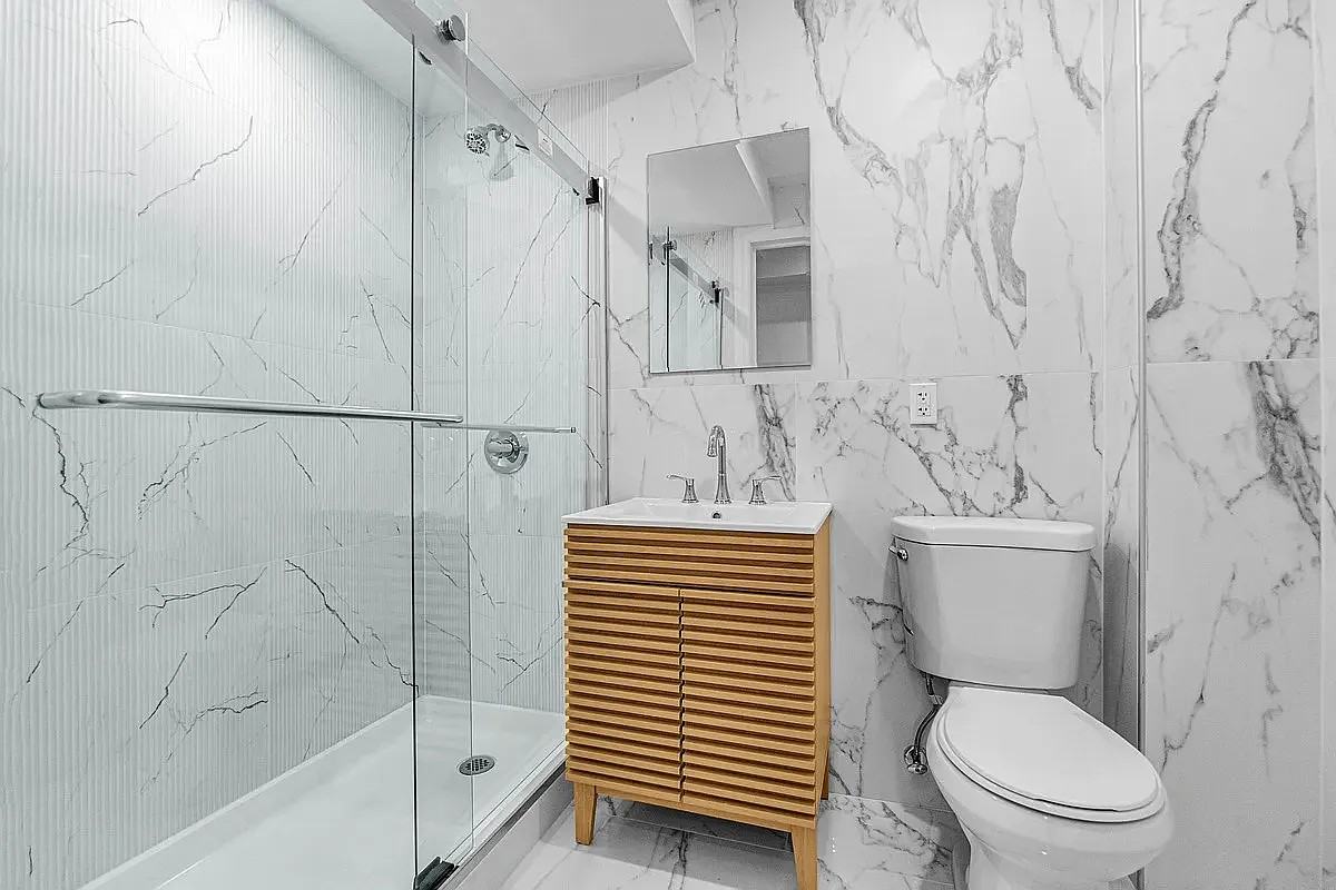 255 W 36th St #2A - Photo 6 of 8