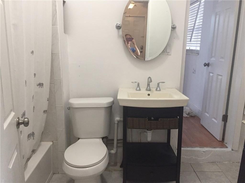 340 Ne 56th St - Photo 3 of 8