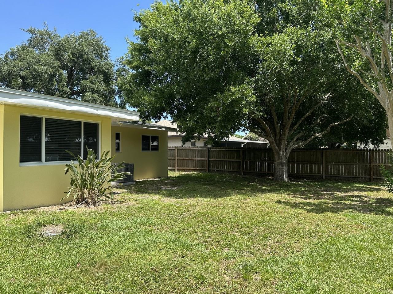 2745 Atlantic Blvd - Photo 5 of 7