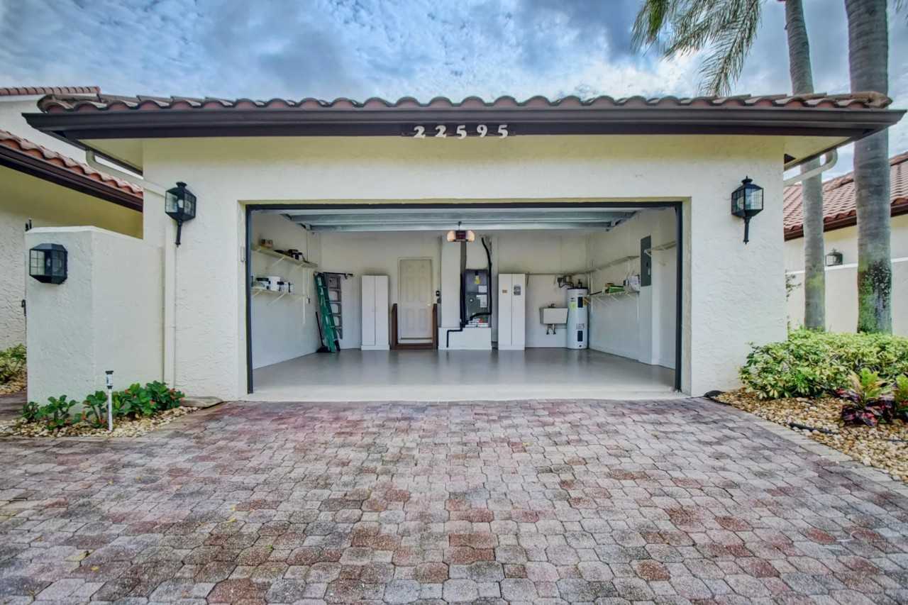 22595 Esplanada Cir W - Photo 5 of 50