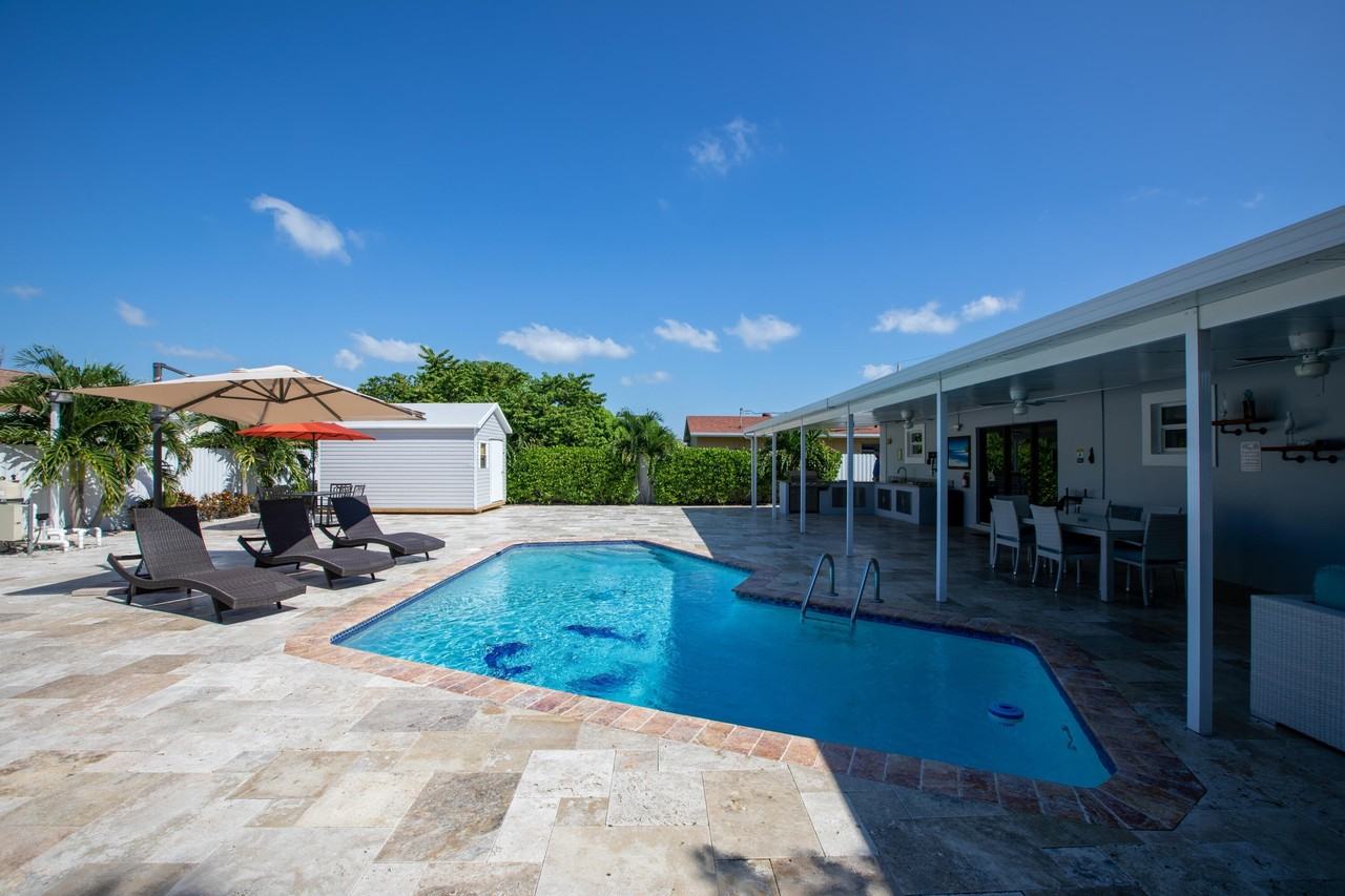 1853 S Florida Mango Rd - Photo 3 of 48