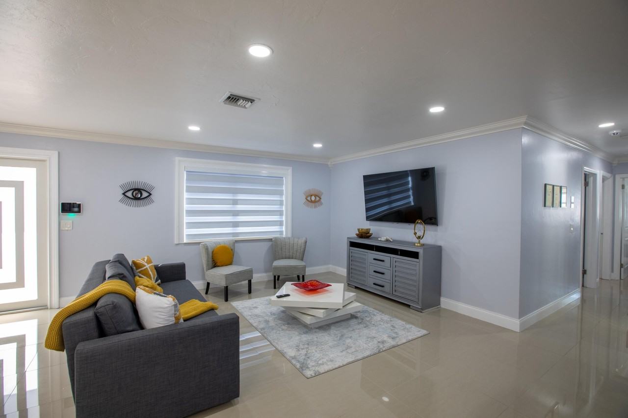 1853 S Florida Mango Rd - Photo 6 of 48