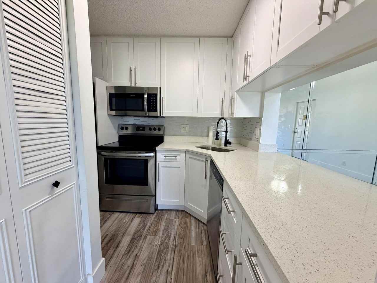 616 Sea Pine Way #C3 - Photo 3 of 15