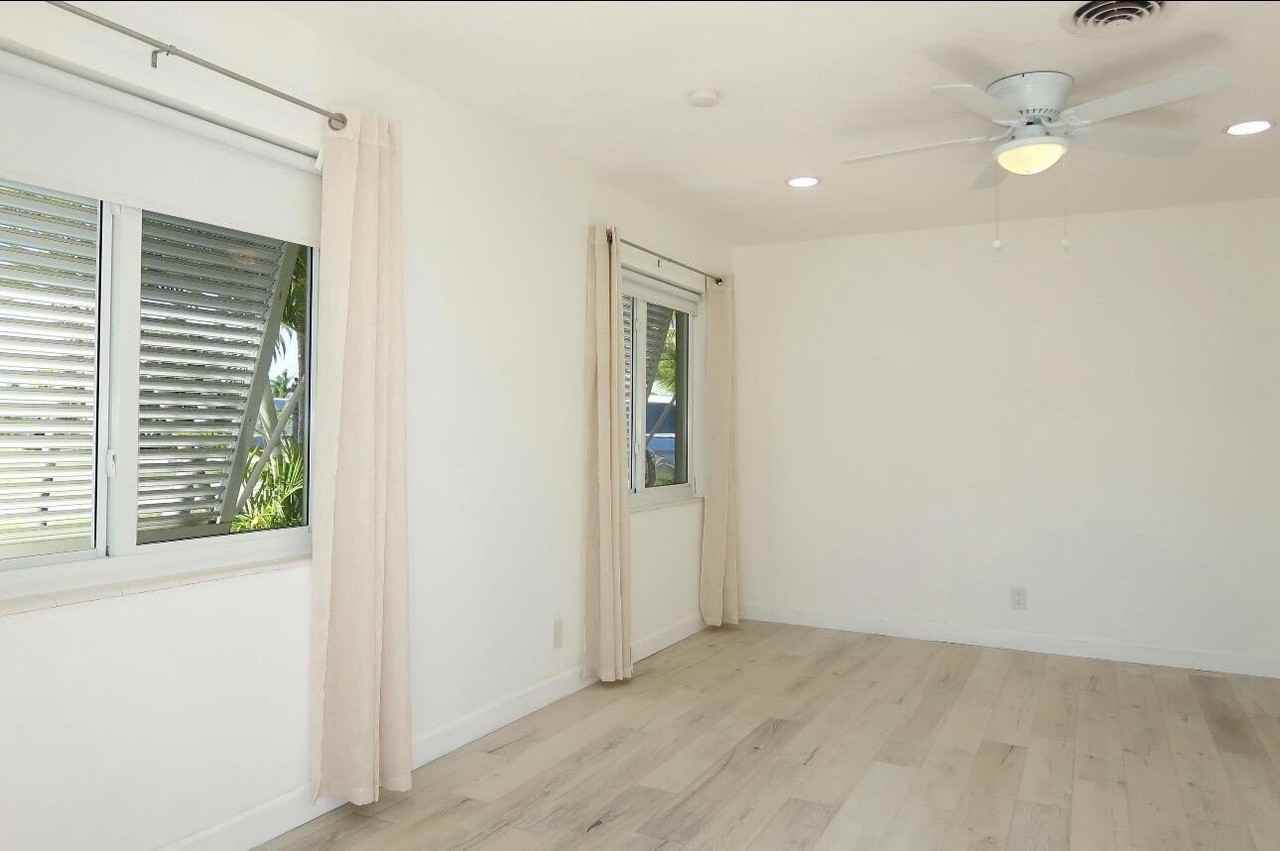 1314 Barrington Dr - Photo 4 of 14