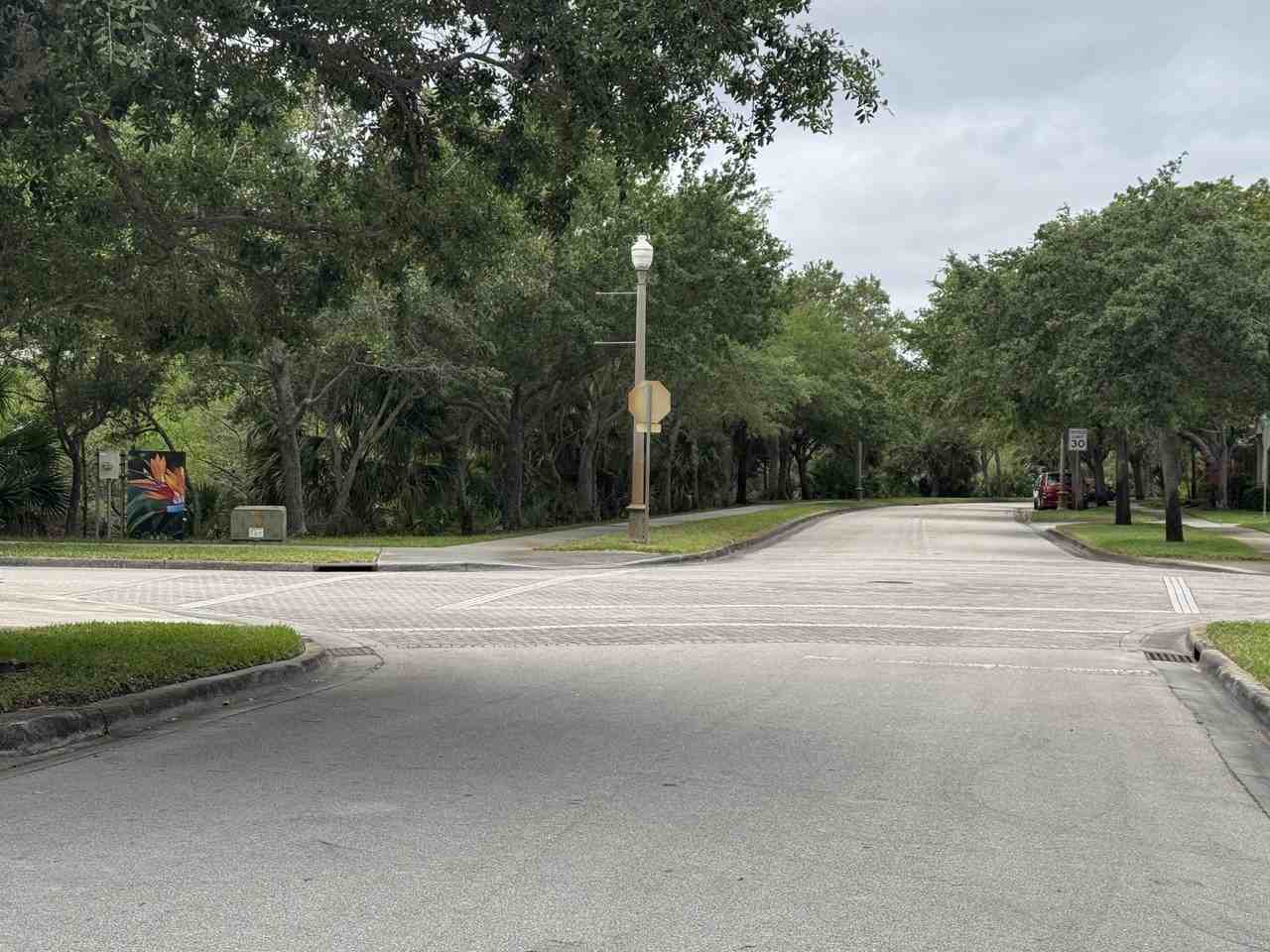 2131 Se Destin Dr - Photo 2 of 23
