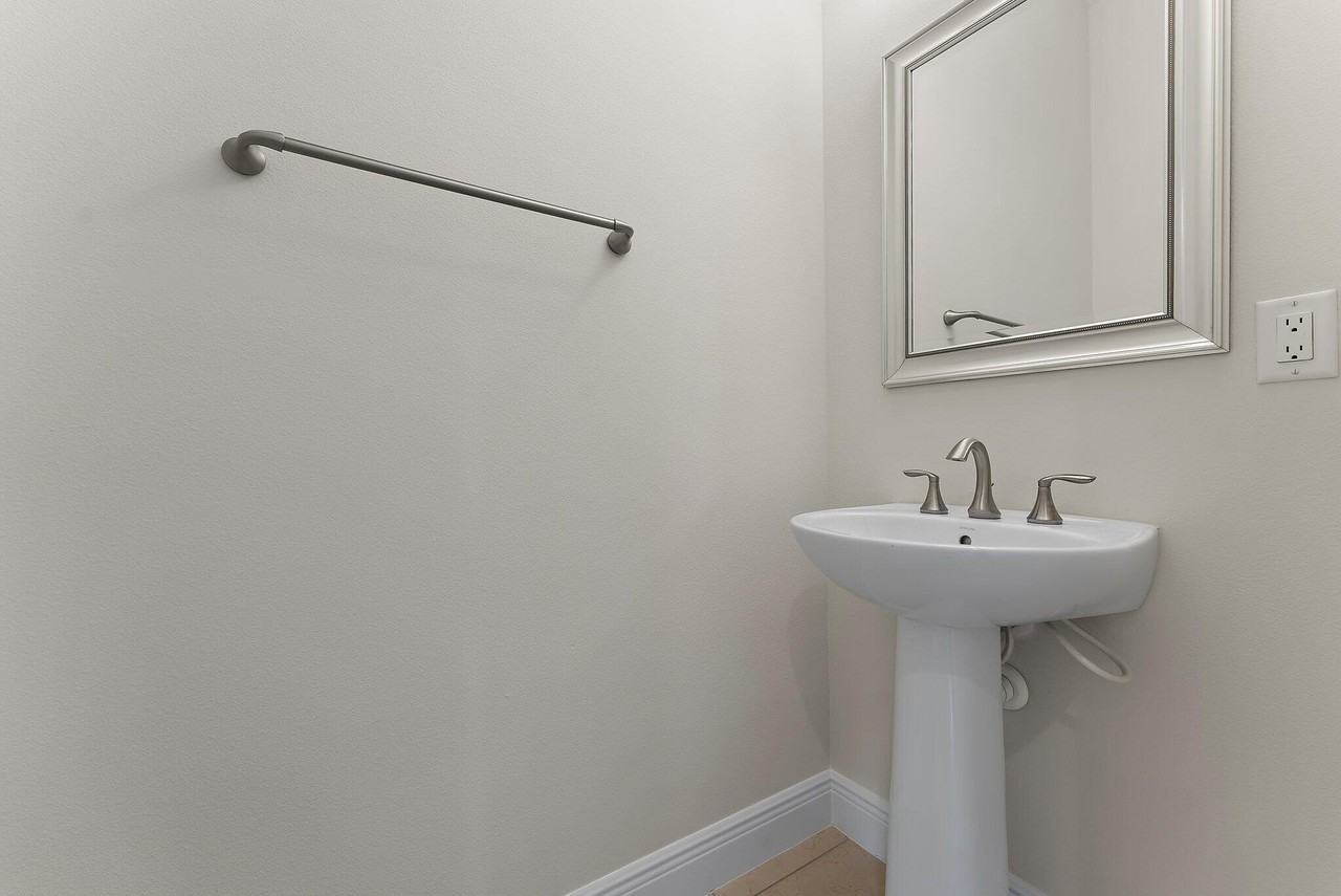 12947 Alton Rd - Photo 7 of 50