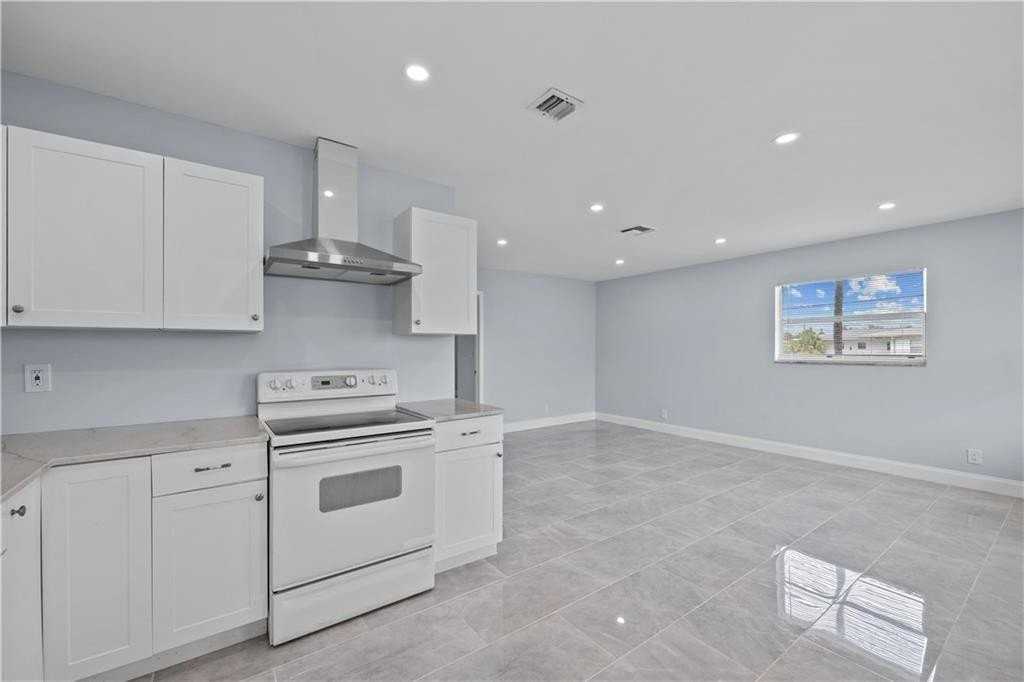 260 Nw 19th St #0290 - Photo 5 of 16