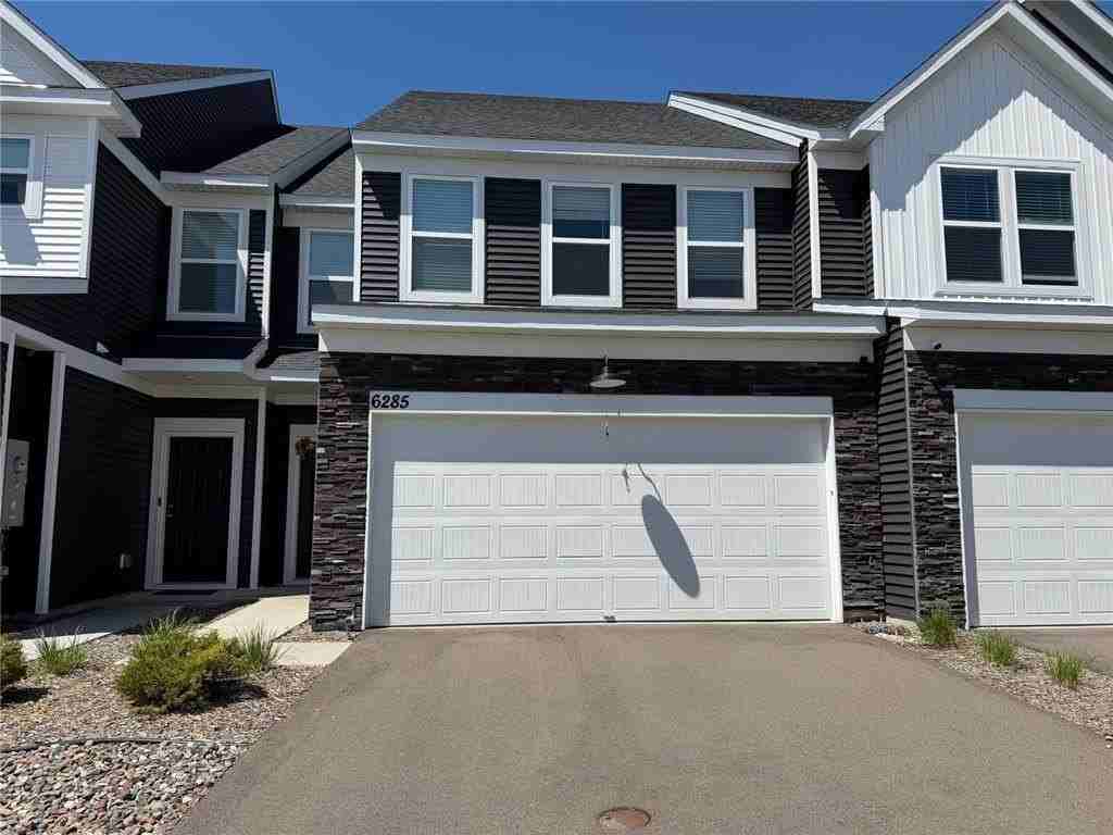 6285 Larkspur Ln - Photo 2 of 17