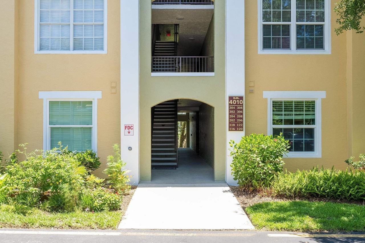 4010 Grande Vista Blvd #118 - Photo 6 of 50