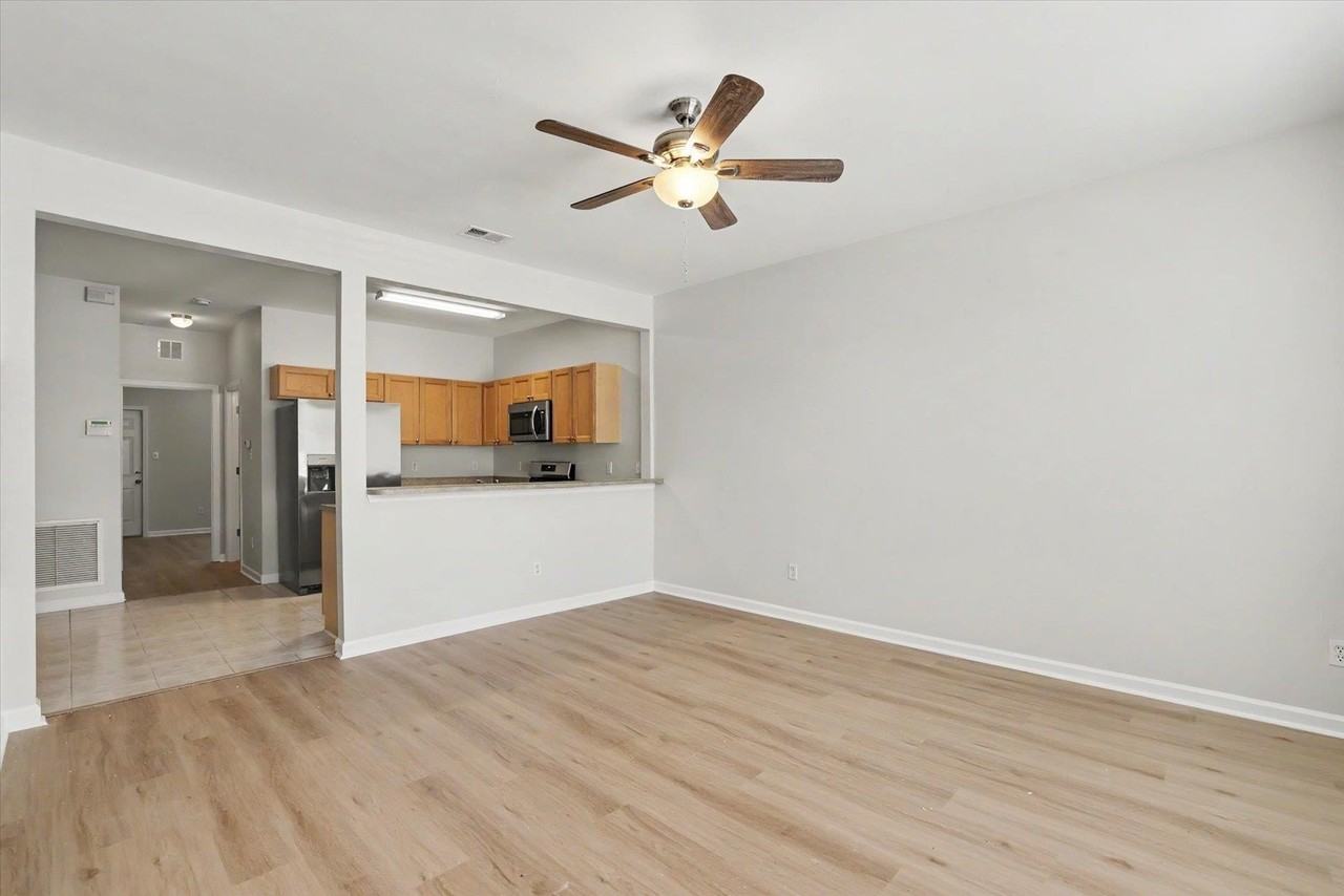 2014 Midyette Rd #303 - Photo 5 of 32