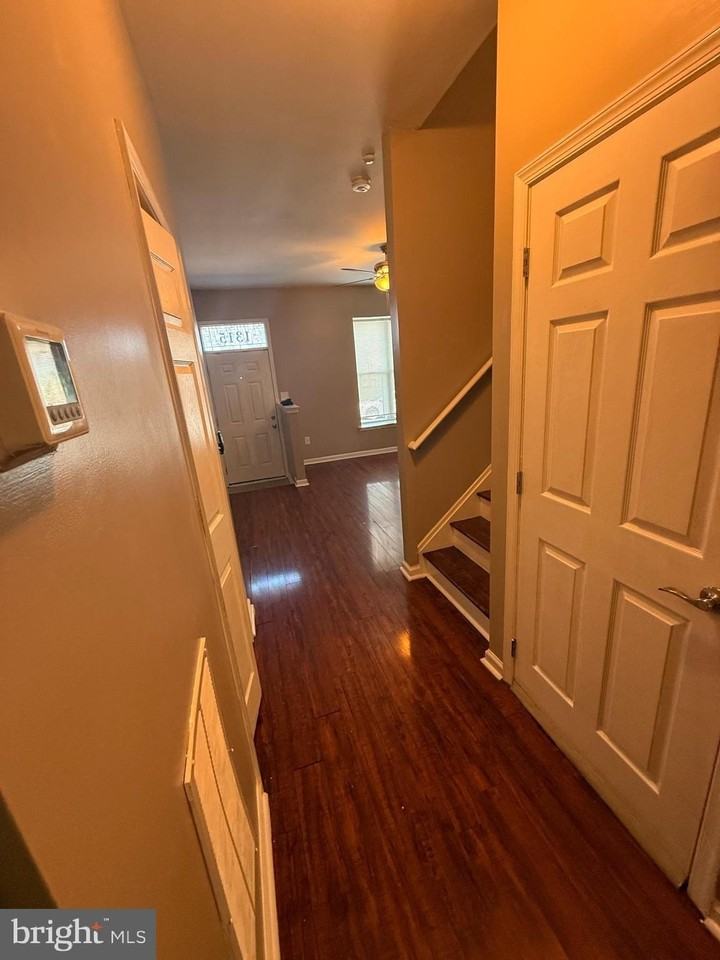 1315 Presstman St - Photo 4 of 20