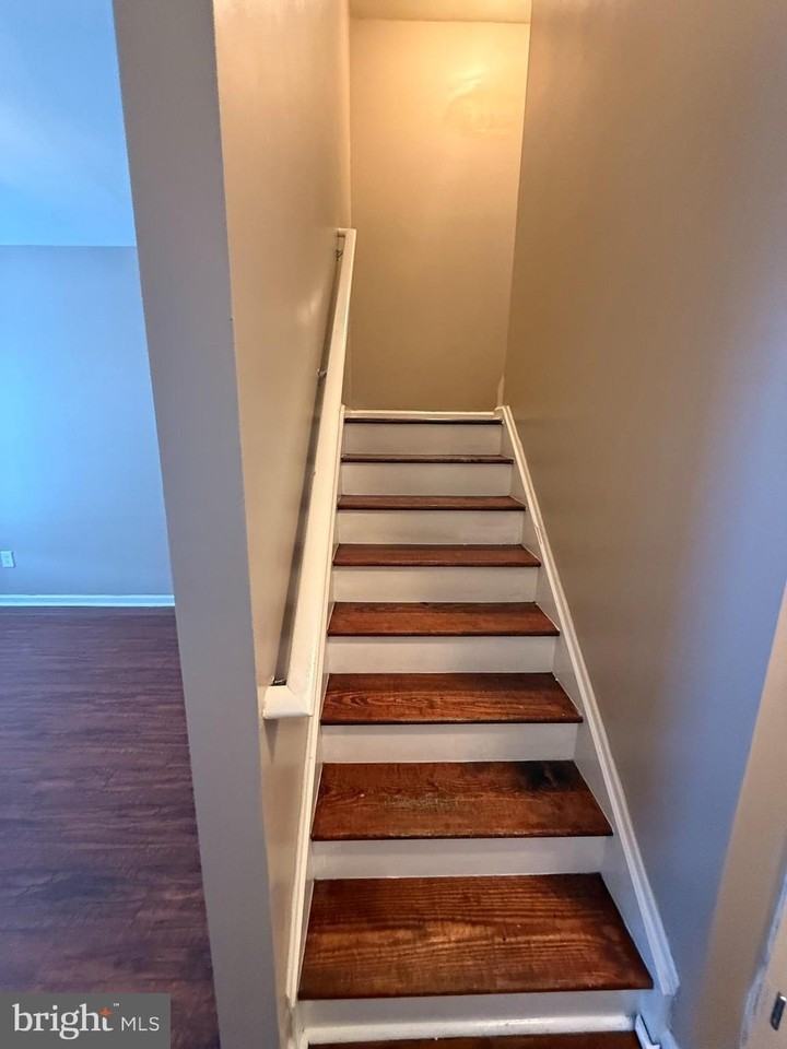 1315 Presstman St - Photo 5 of 20