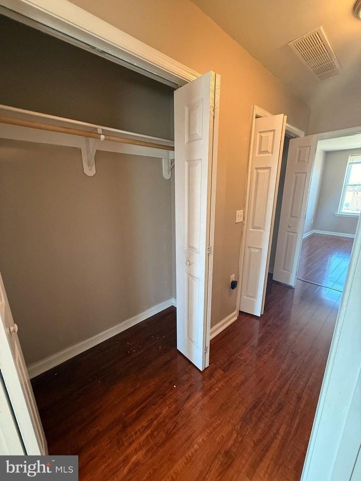 1315 Presstman St - Photo 6 of 20