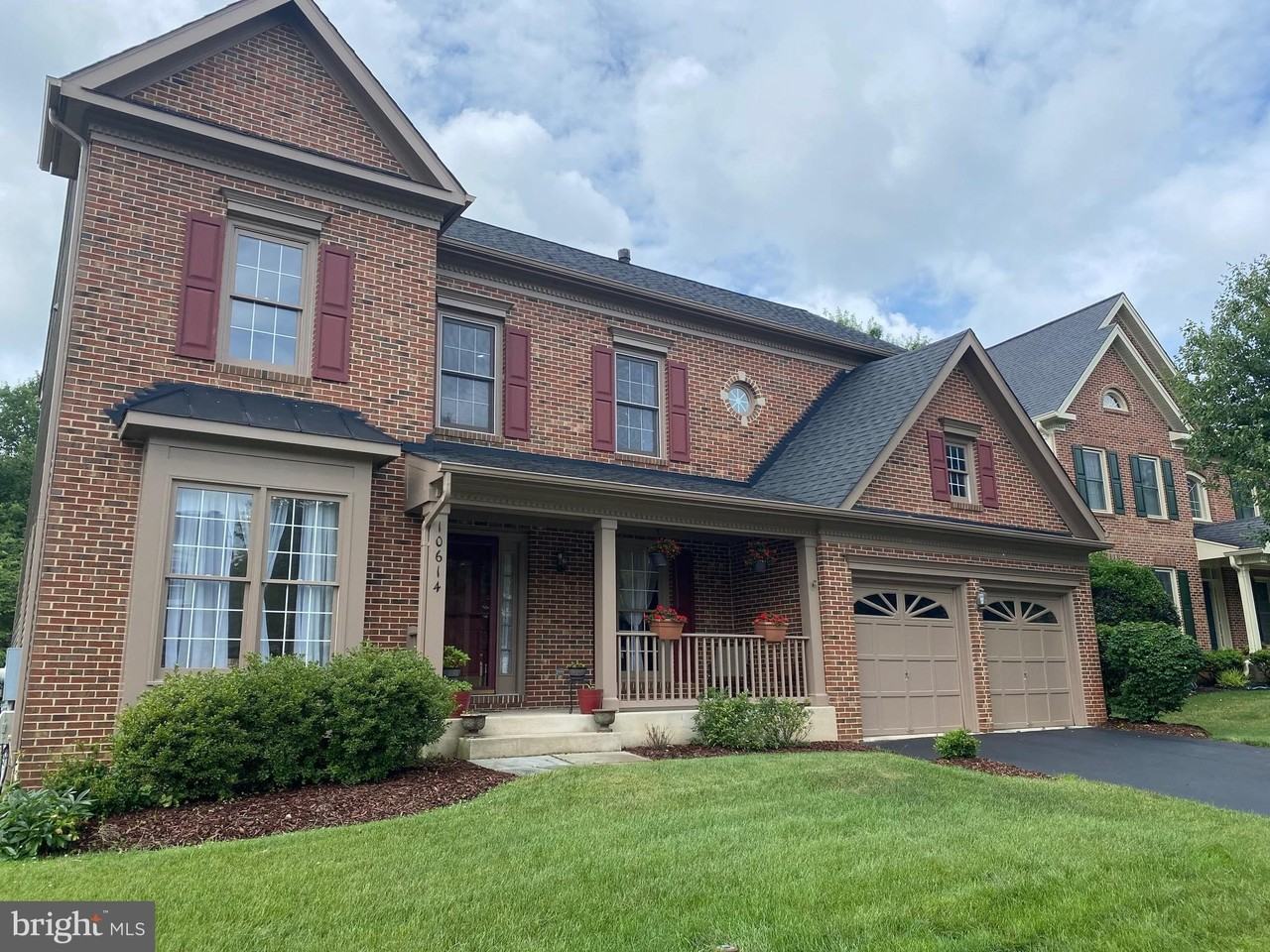 10614 Maplecrest Ln - Photo 2 of 50