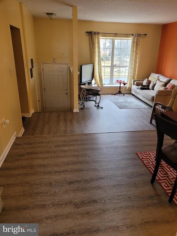 7251 Morrison Dr - Photo 2 of 5