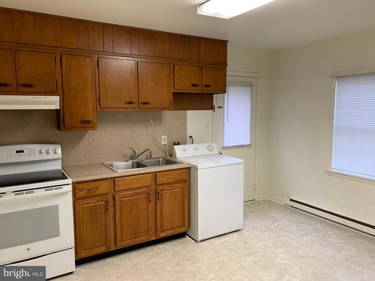 11 Edward Dr #A - Photo 5 of 9