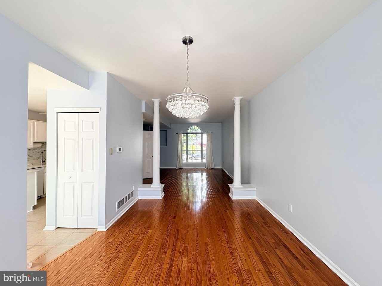 307 Thyme Ln - Photo 4 of 35