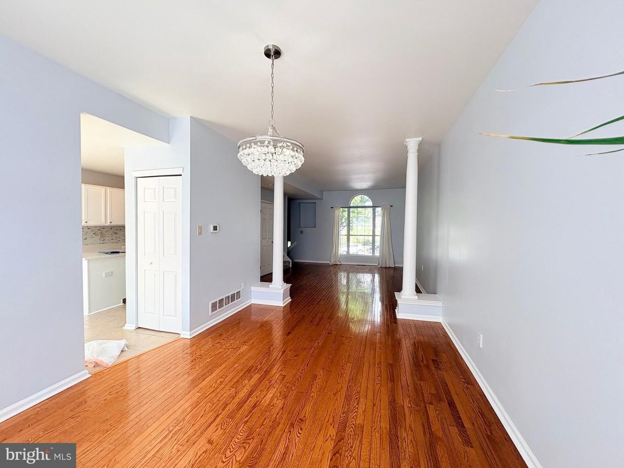 307 Thyme Ln - Photo 6 of 35
