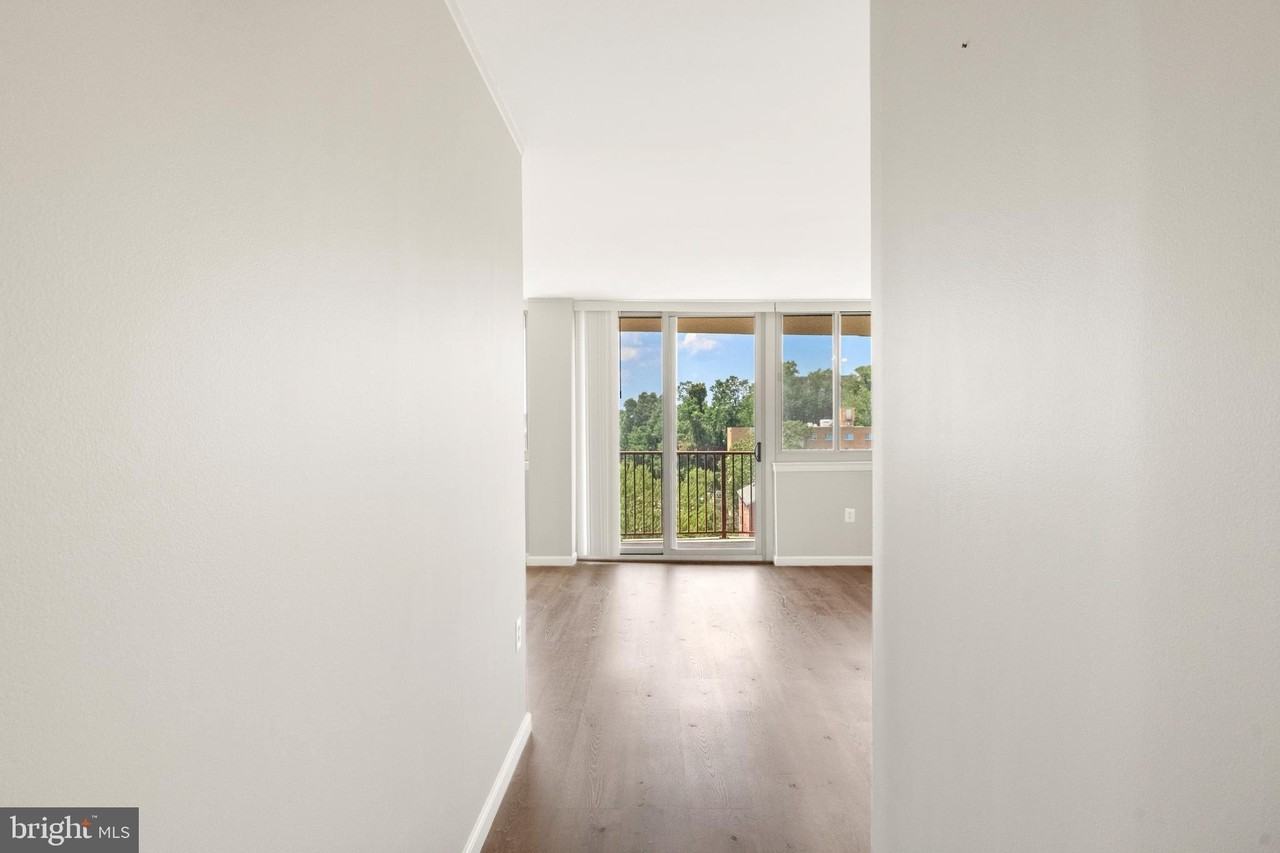 5353 Columbia Pike #607 - Photo 5 of 29