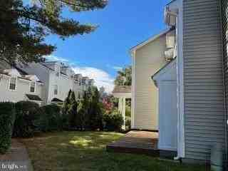 14350 Gringsby Ct - Photo 4 of 12