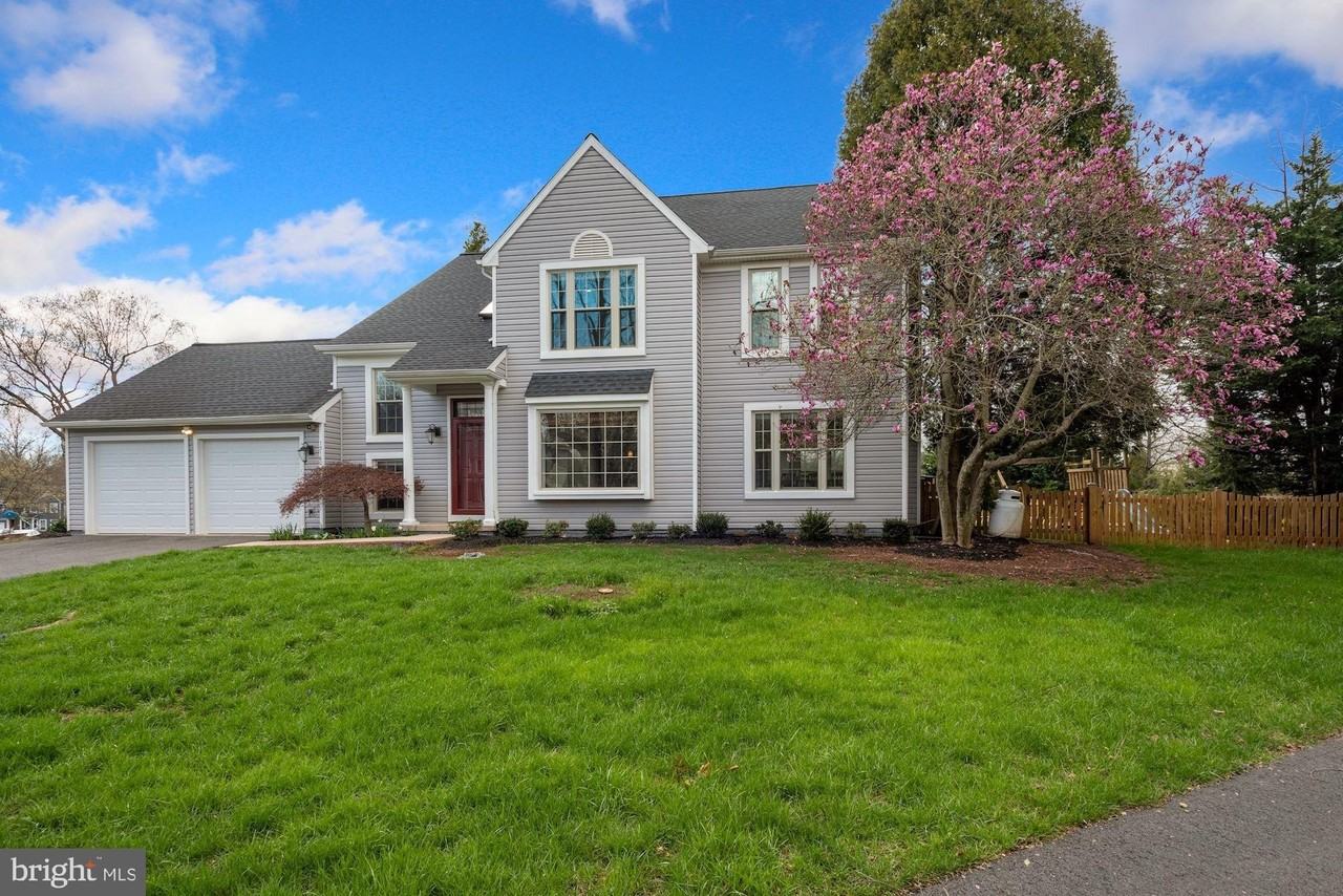 13160 Ruby Lace Ct - Photo 3 of 35