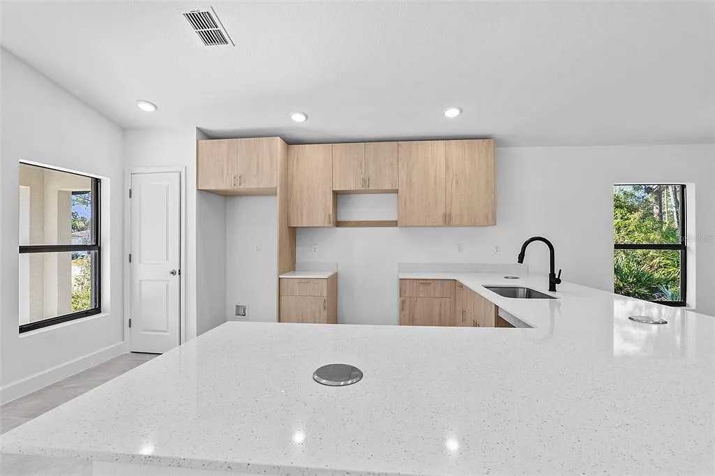 1659 Javier St Se #1 - Photo 4 of 13