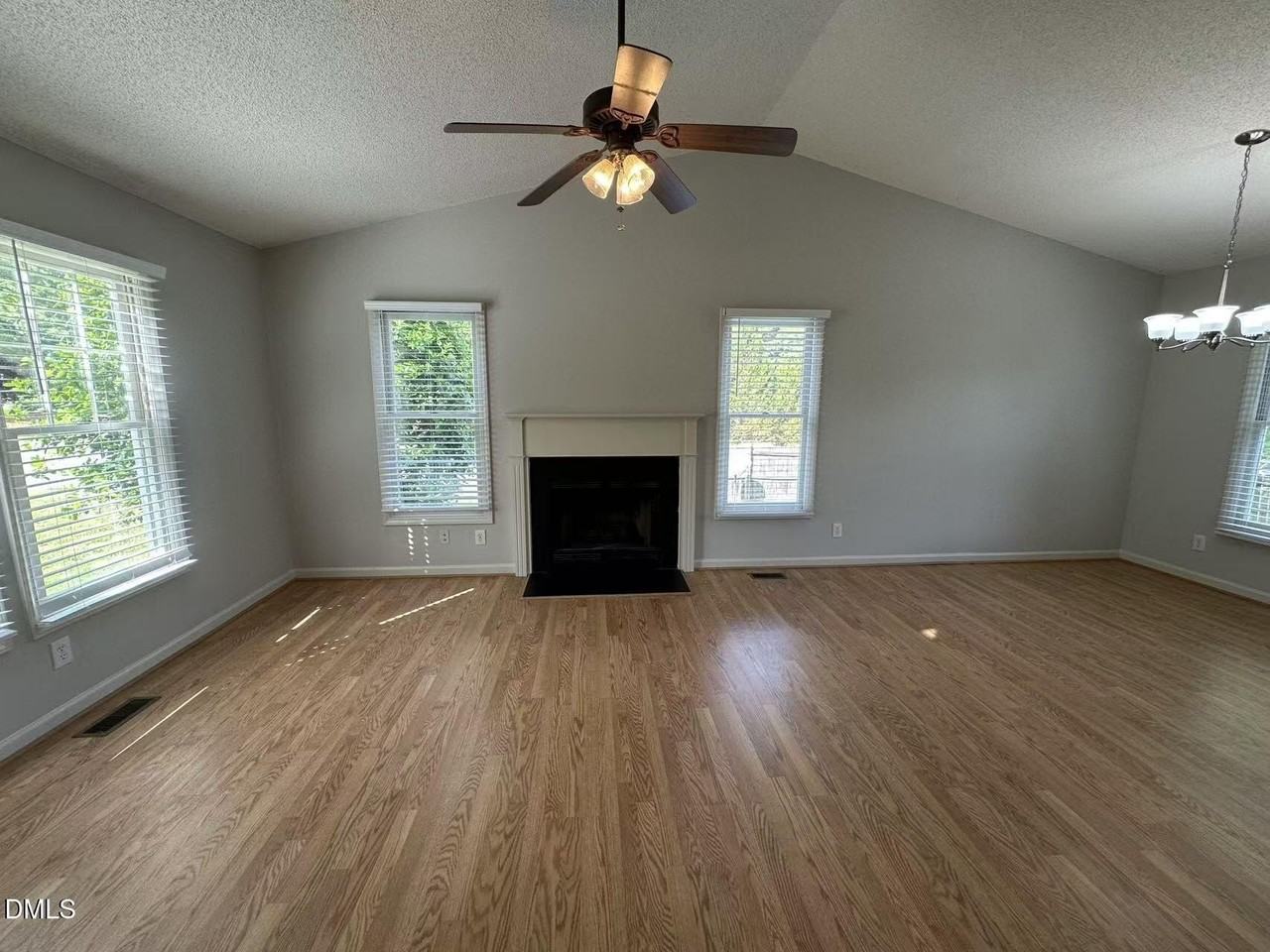120 Waltons Creek Rd - Photo 3 of 27
