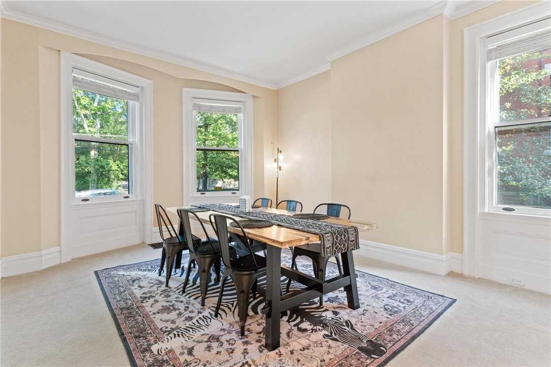 1084 Shady Ave - Photo 6 of 49