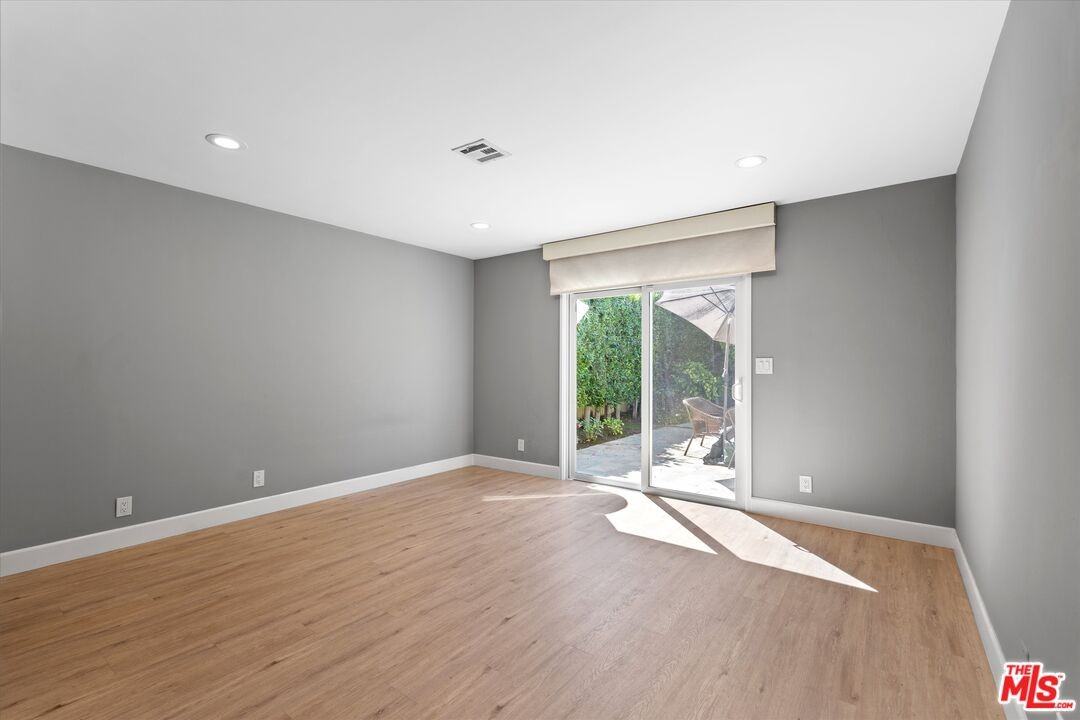 2809 S Canfield Ave - Photo 7 of 8