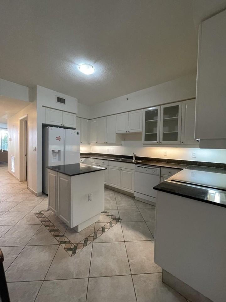 717 Crandon Blvd #408 - Photo 6 of 12