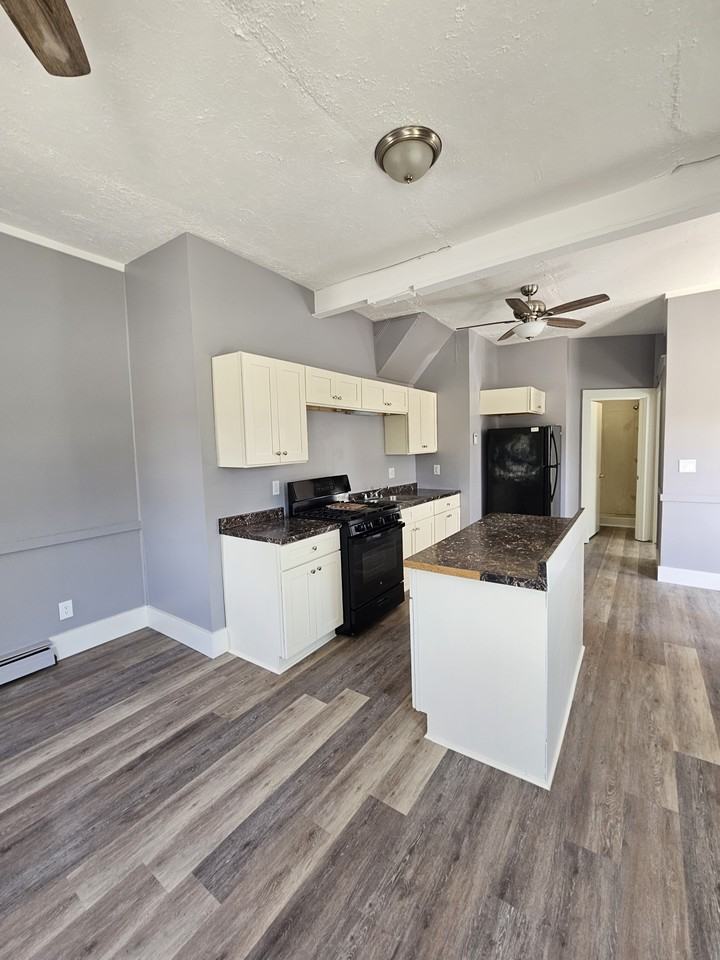 44 S Main St #E - Photo 2 of 12