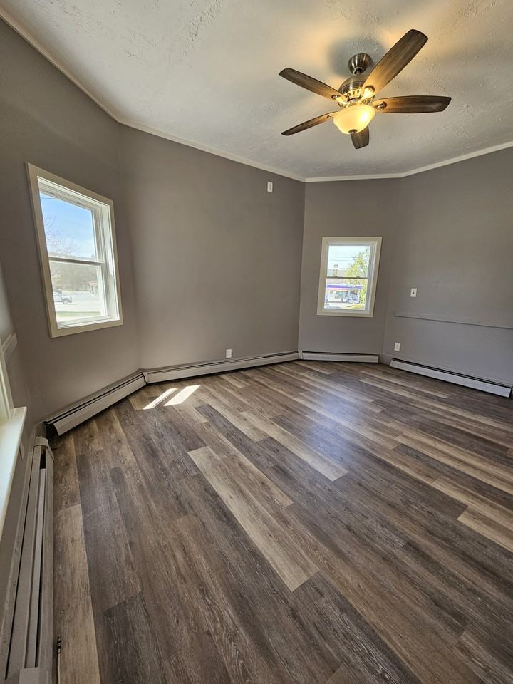 44 S Main St #E - Photo 3 of 12