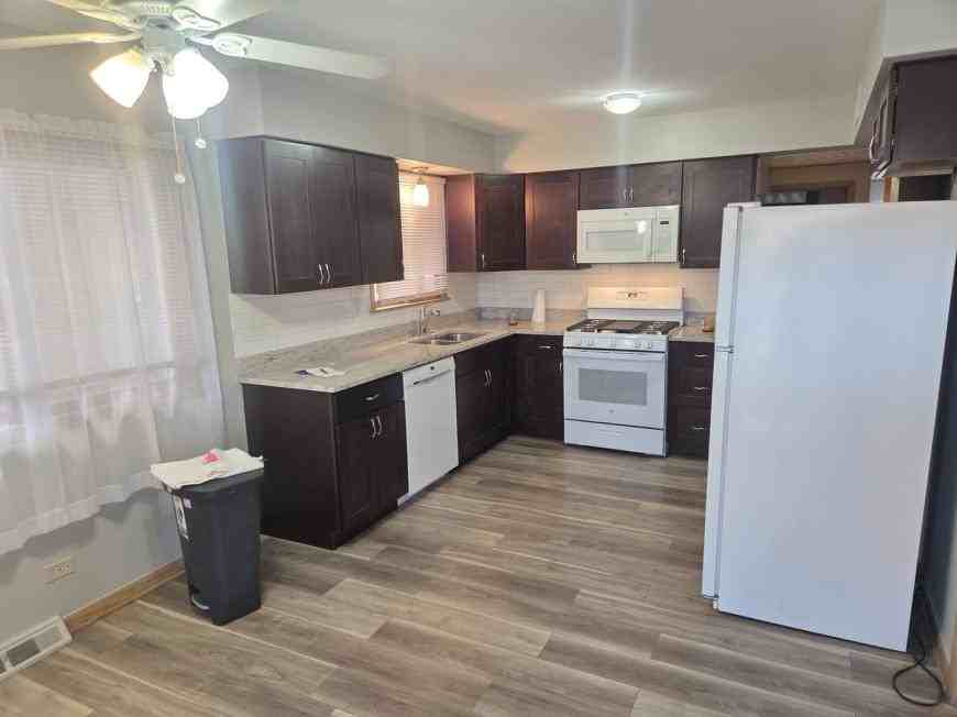 5850 N Mulligan Ave - Photo 6 of 10