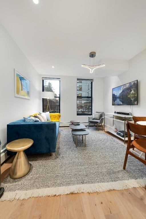 505 W 22nd St - Photo 4 of 8