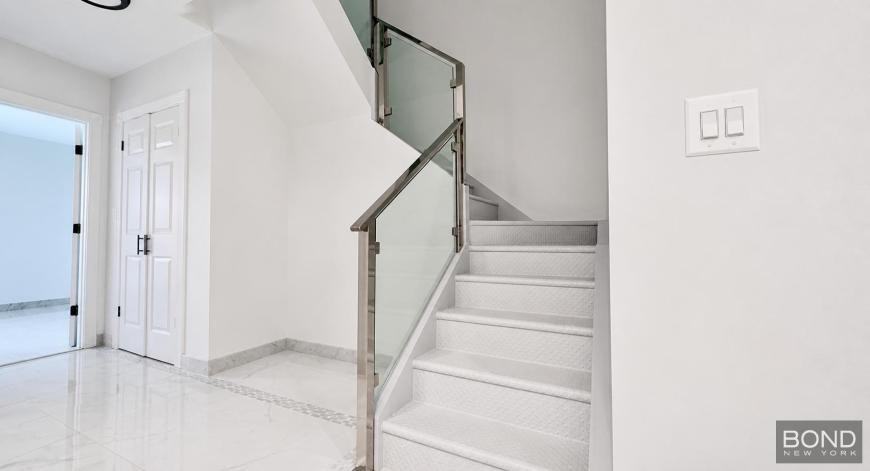 55 Stagg St - Photo 3 of 10