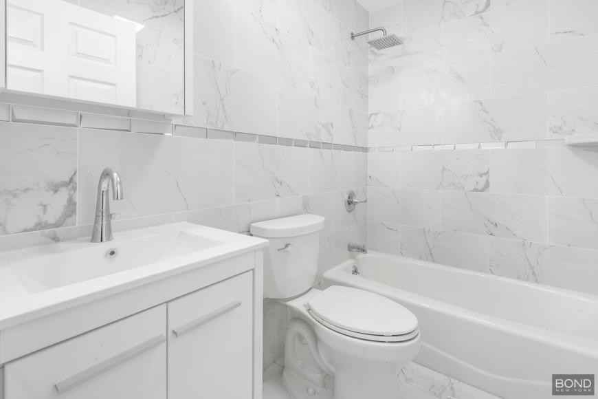 55 Stagg St - Photo 5 of 10