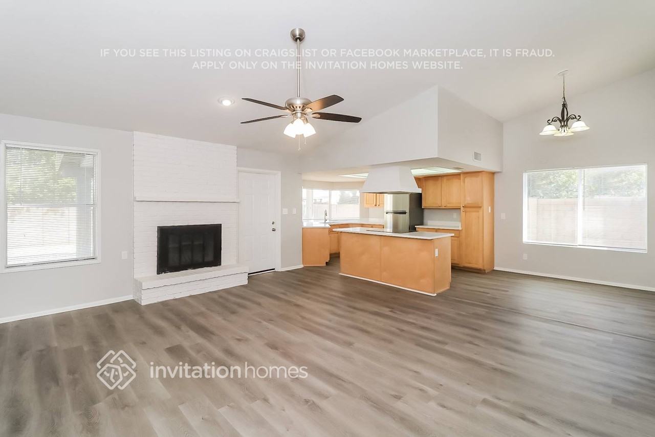 6142 W Sunnyside Dr - Photo 3 of 16