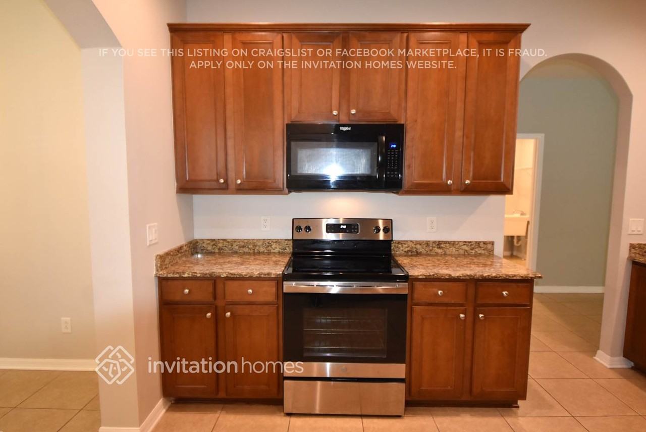 11520 Balintore Dr - Photo 4 of 16