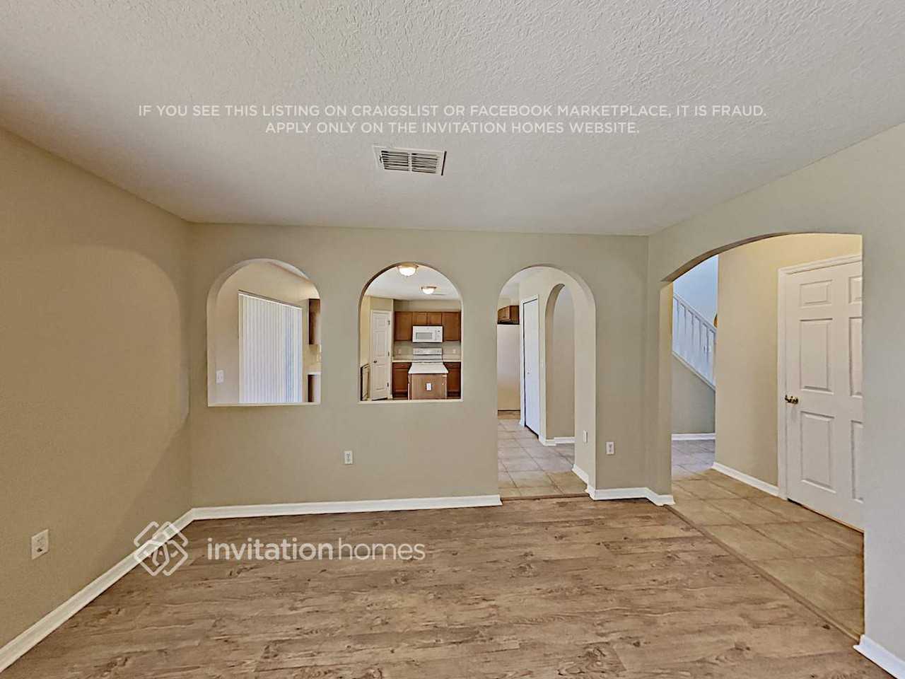 1806 Torrington Dr - Photo 6 of 18