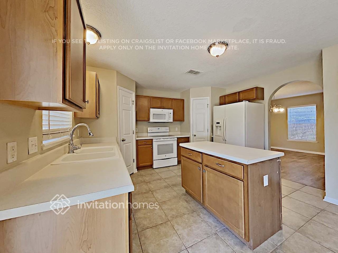 1806 Torrington Dr - Photo 7 of 18