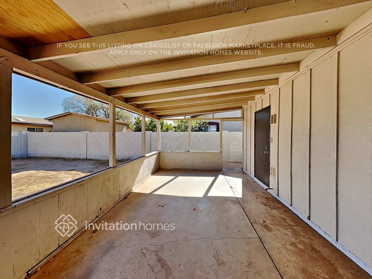 9018 W Sells Dr - Photo 3 of 6