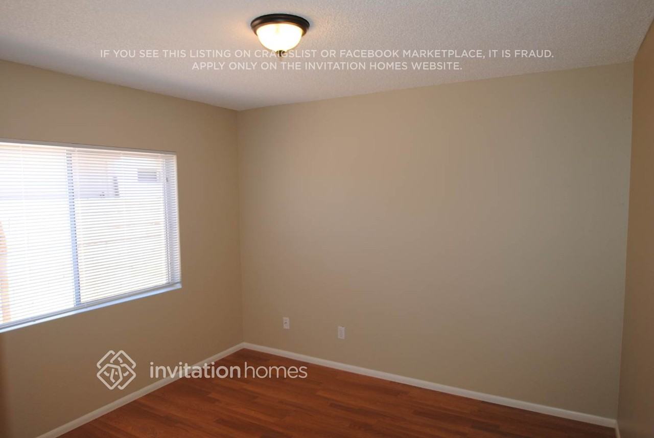 5216 W Laurie Ln - Photo 7 of 12