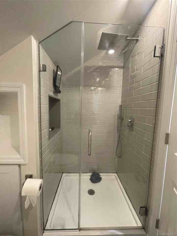 11 Skylark Ln - Photo 2 of 11