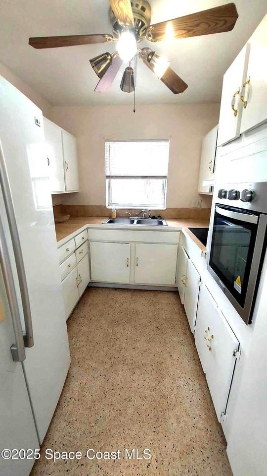 1706 Pineda St - Photo 7 of 23