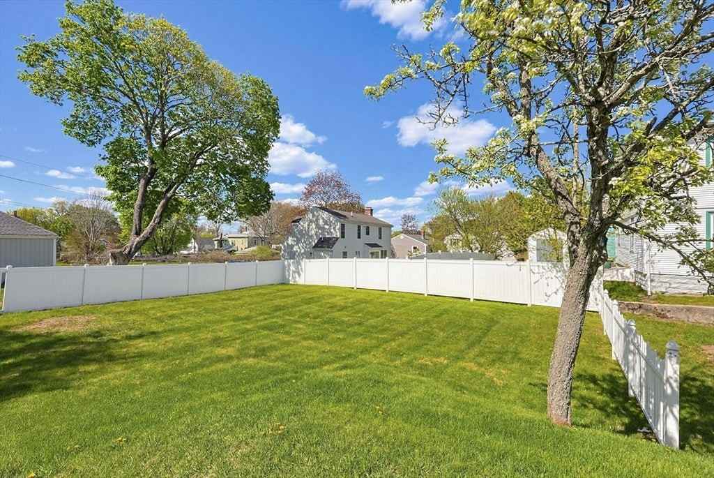 41 Washington St - Photo 2 of 24