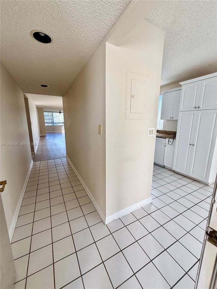 10426 E Clairmont Cir ##212
