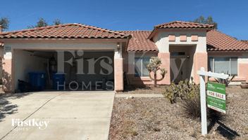 featured image of 727 Triple Crown St
