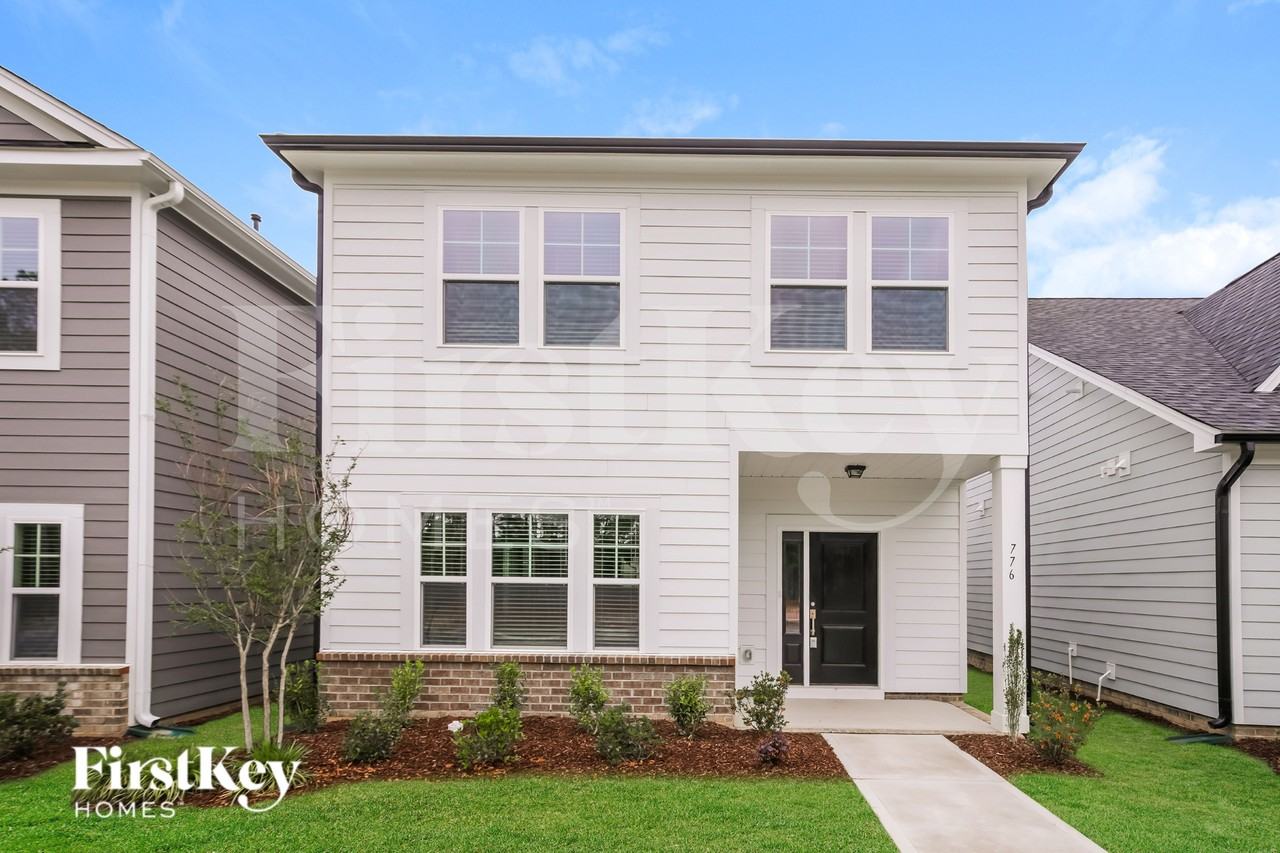 776 Lightrail Dr